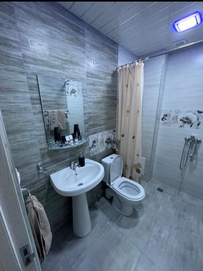 Cool Blue Interior Self Check In Yerevan Exterior foto