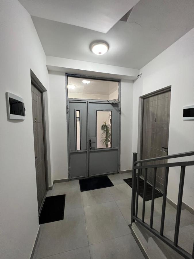 Cool Blue Interior Self Check In Yerevan Exterior foto