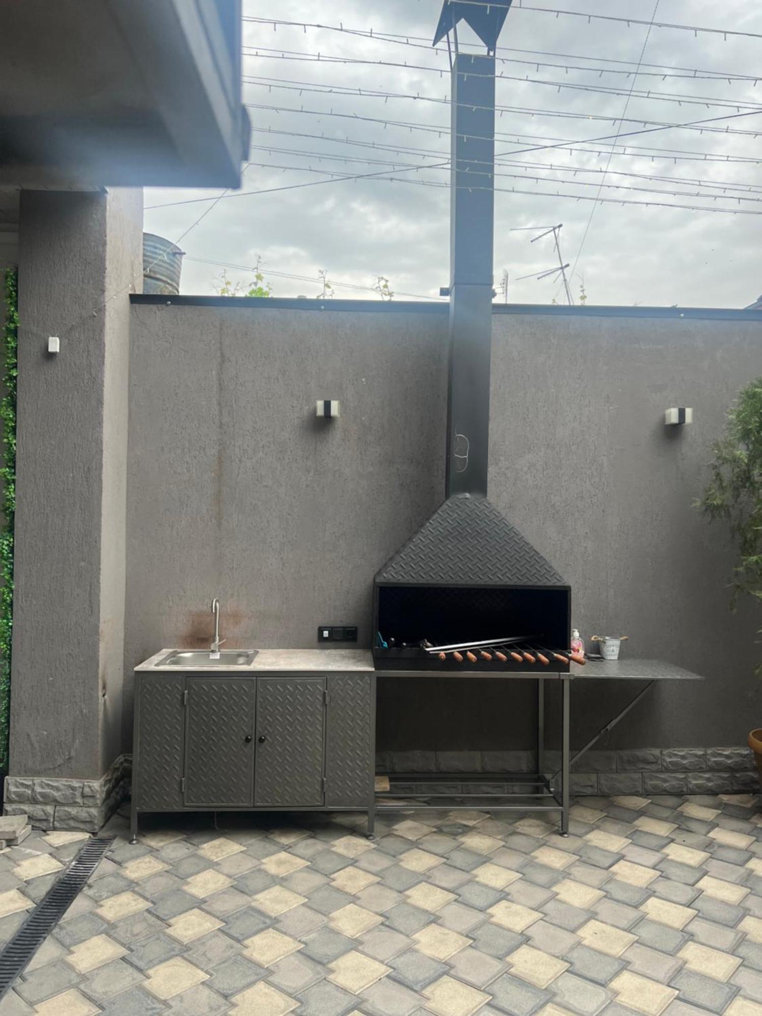 Cool Blue Interior Self Check In Yerevan Exterior foto